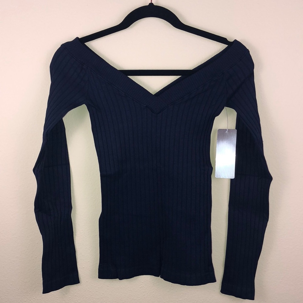 Seamless top